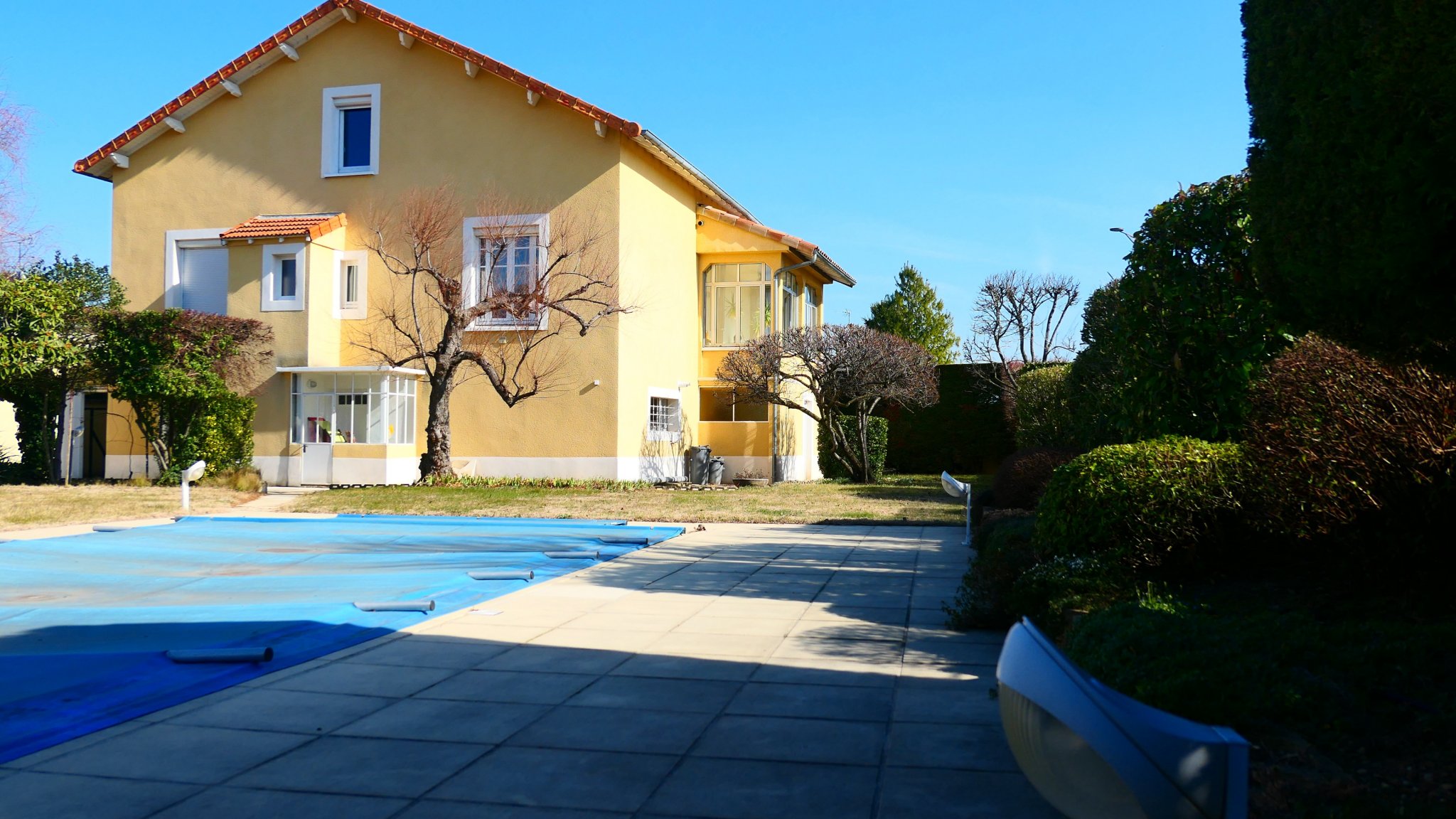 EXCLUSIVITÉ- GUILHERAND GRANGES - Grande maison 260 M2 -TERR