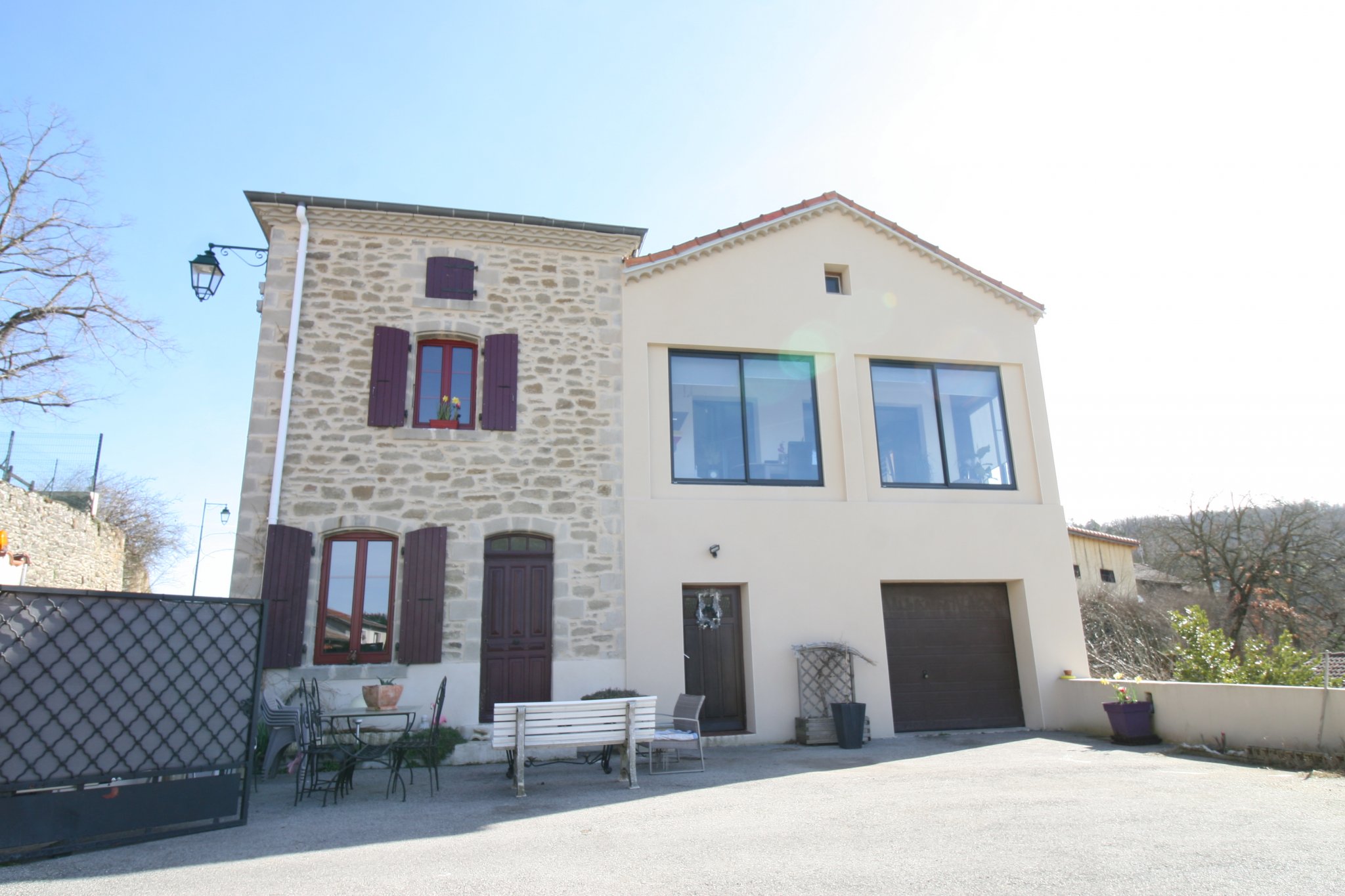 Maison en pierre 160 M2 à Claveyson
