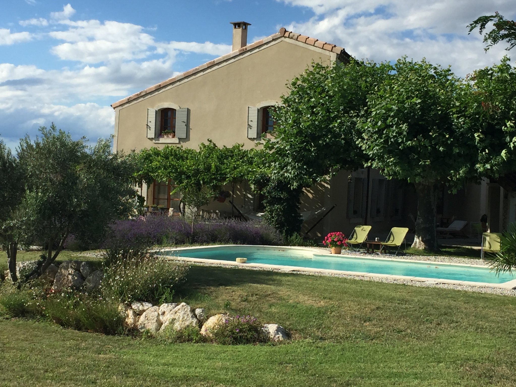UPIE - Maison de 230 m2 sur 10 000 m2 de terrain