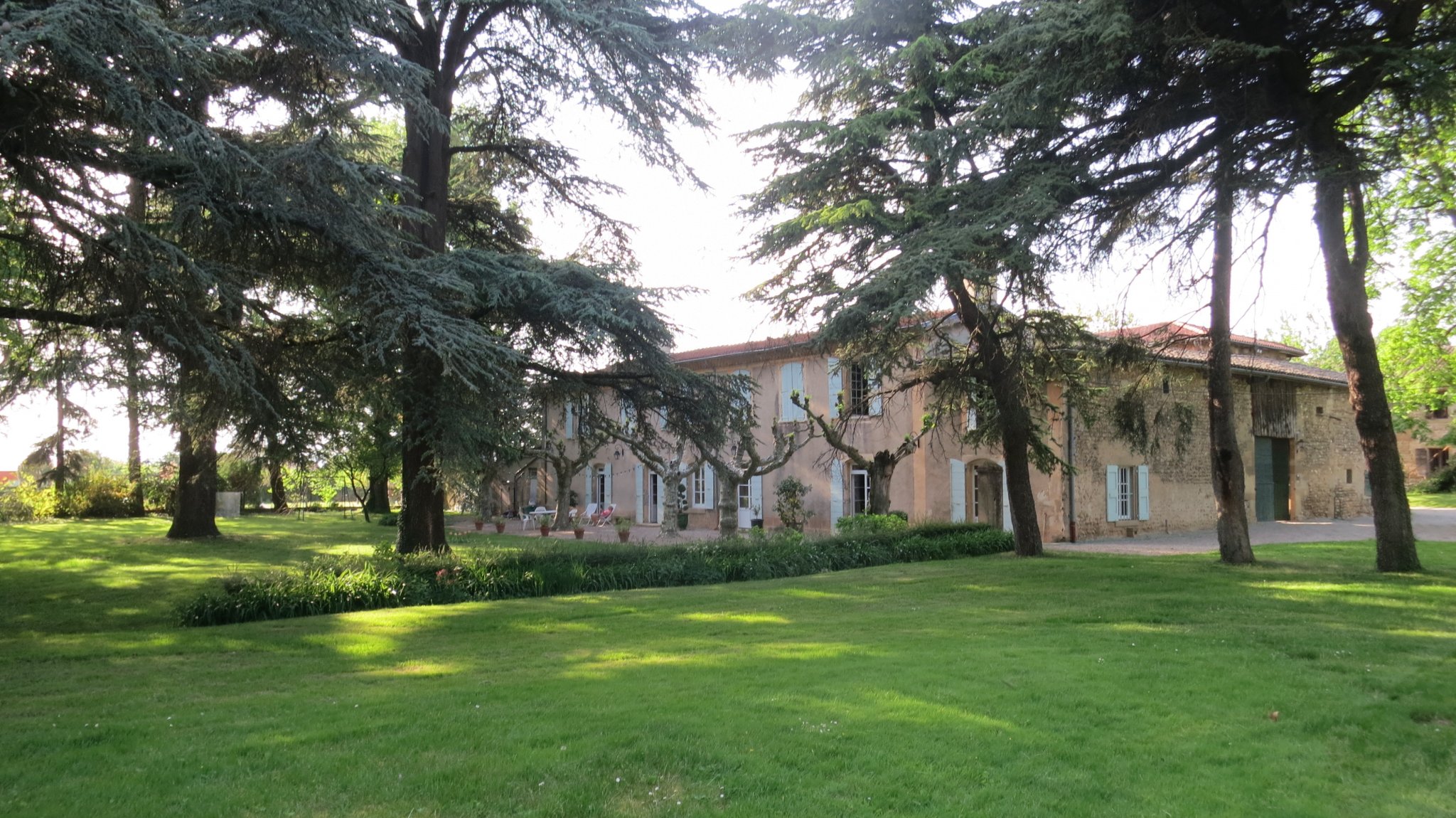 BELLE PROPRIÉTÉ EN PIERRES ET GALETS à ROMANS SUR ISÈRE