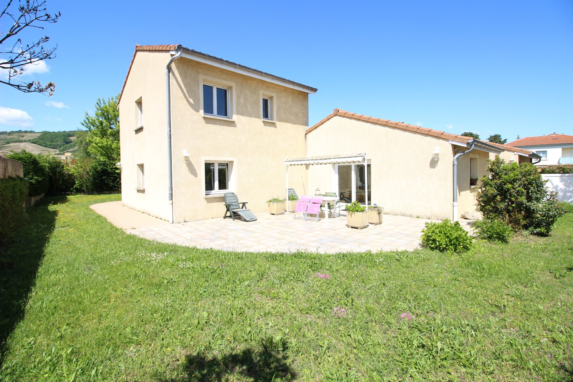 Maison environ 208 m2, 5 chambres sur 785 m2 à Tournon sur R