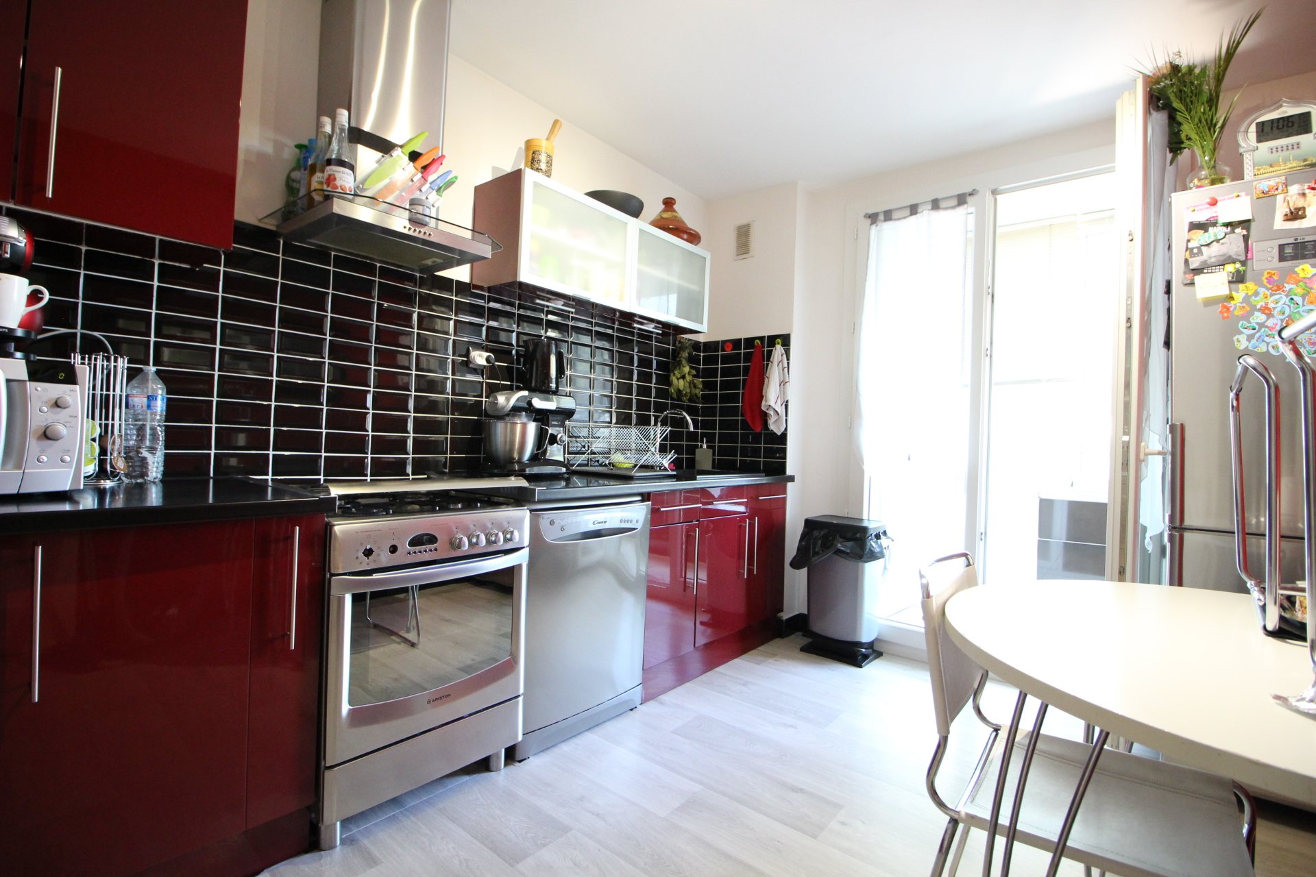 COUP DE COEUR T3 d'env 64 m2 BOURG LES VALENCE + place de par