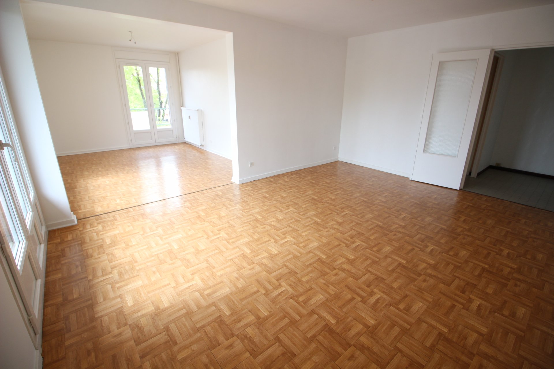 T5 100 M2 + GARAGE