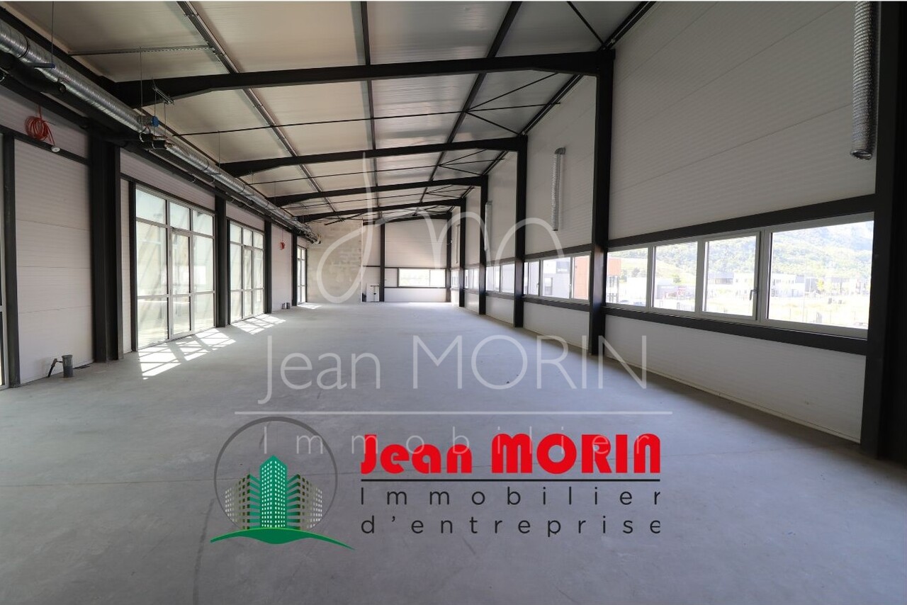Bureaux-locaux commercial 190 m² sur GUILHERAND-GRANGES